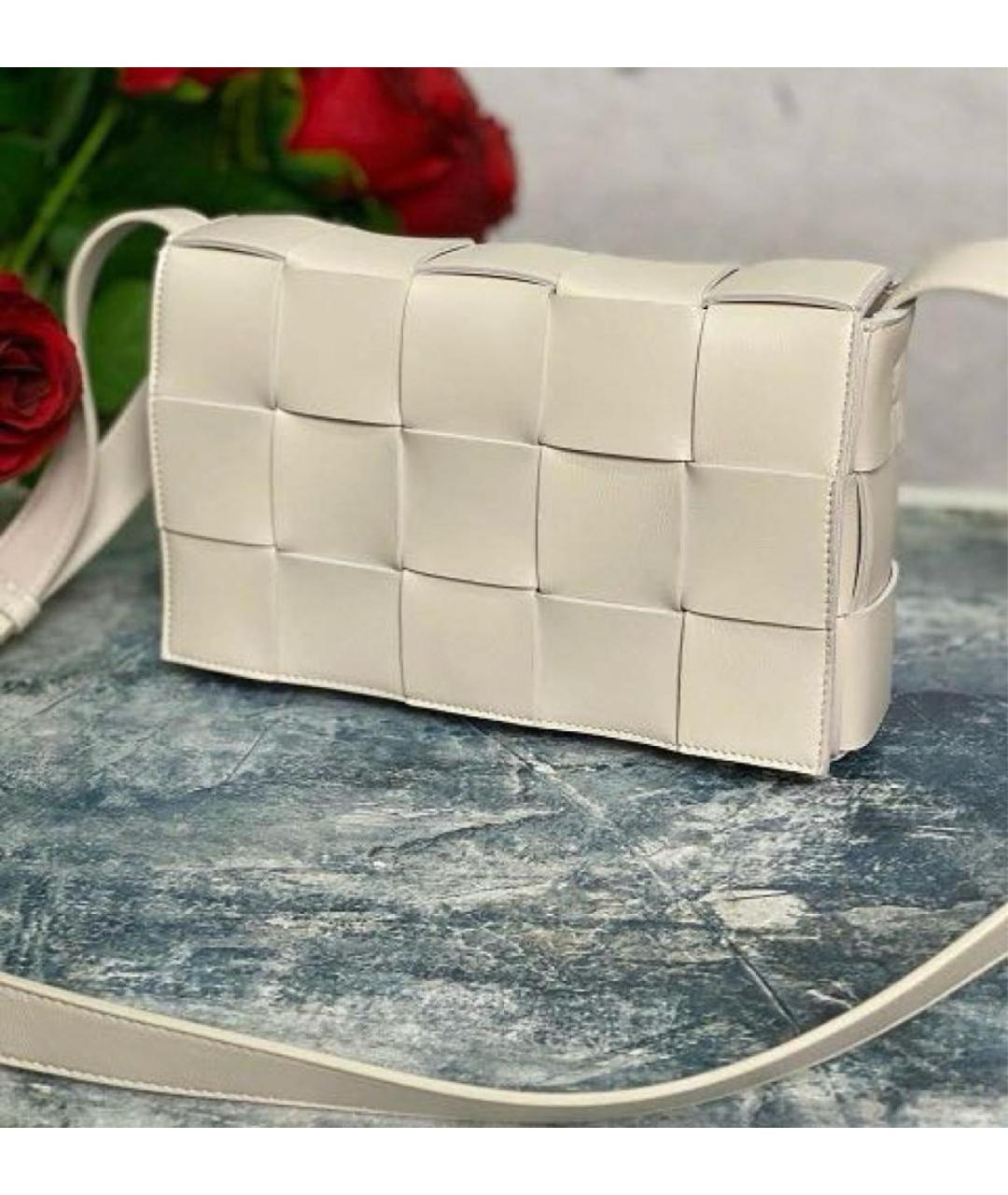 BOTTEGA VENETA Белая кожаная сумка через плечо, фото 2