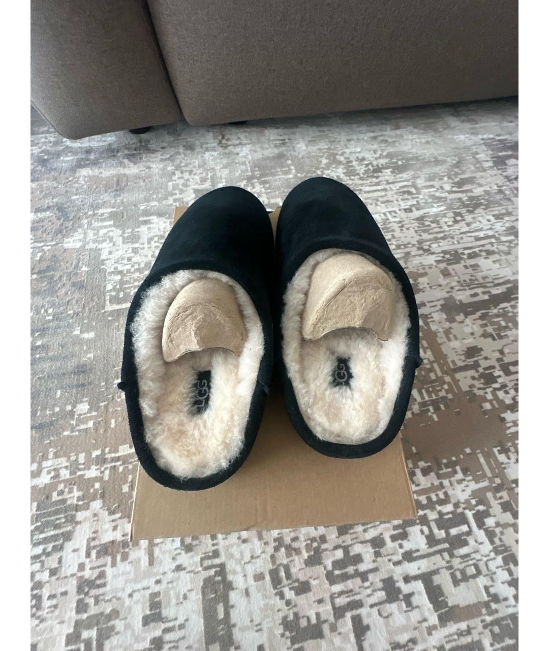 UGG AUSTRALIA Черные замшевые мюли, фото 3