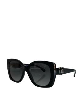 CHANEL Солнцезащитные очки