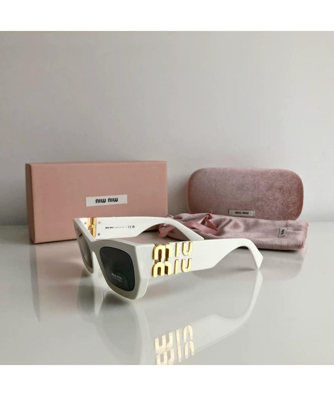 MIU MIU Белые пластиковые солнцезащитные очки, фото 6