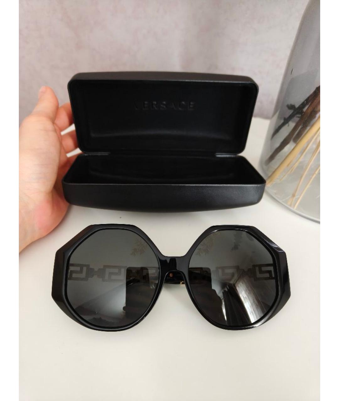 VERSACE Черные пластиковые солнцезащитные очки, фото 2