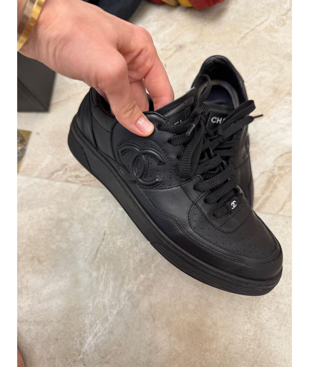 CHANEL Черные кожаные кеды, фото 5