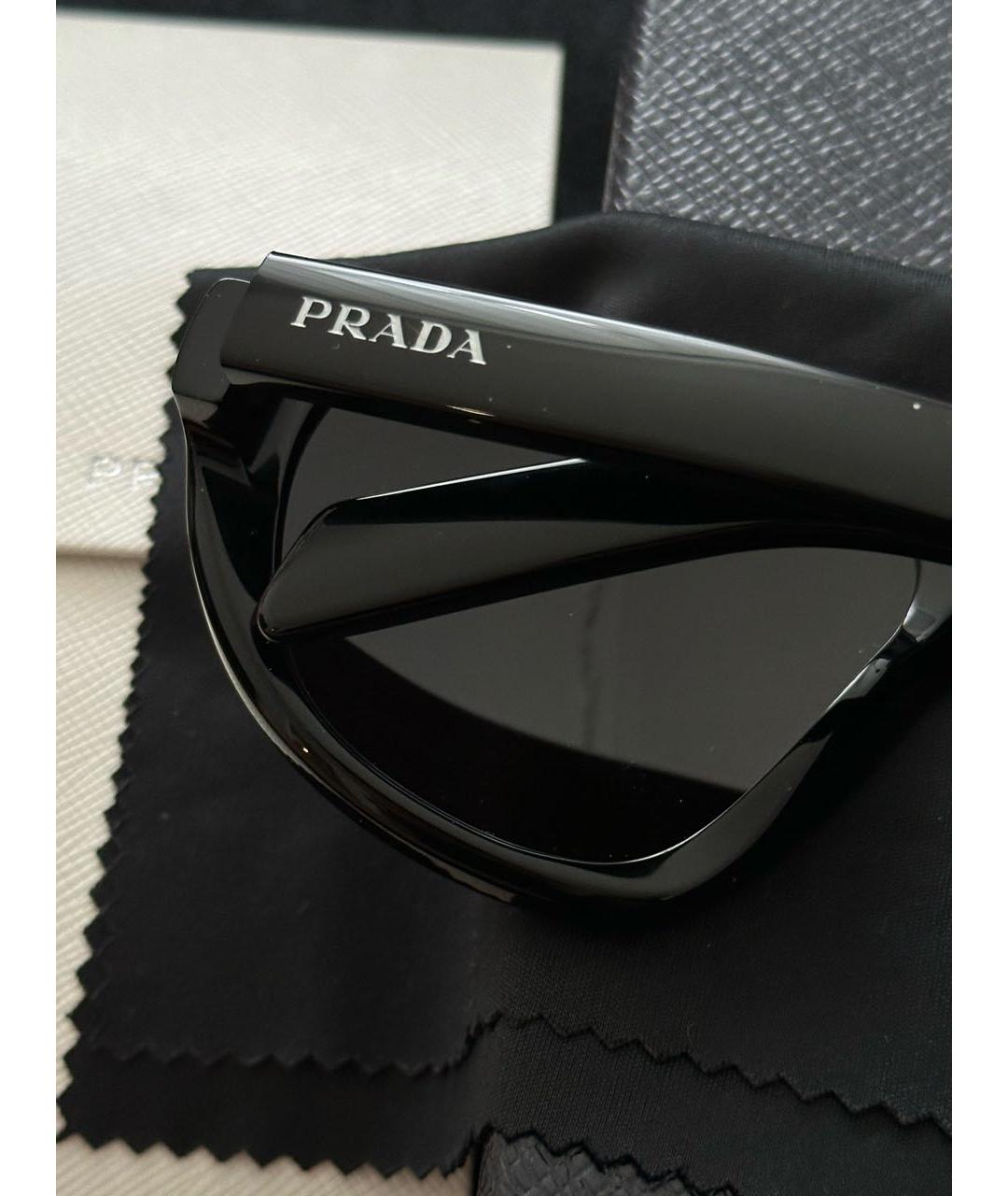 PRADA Черные пластиковые солнцезащитные очки, фото 3