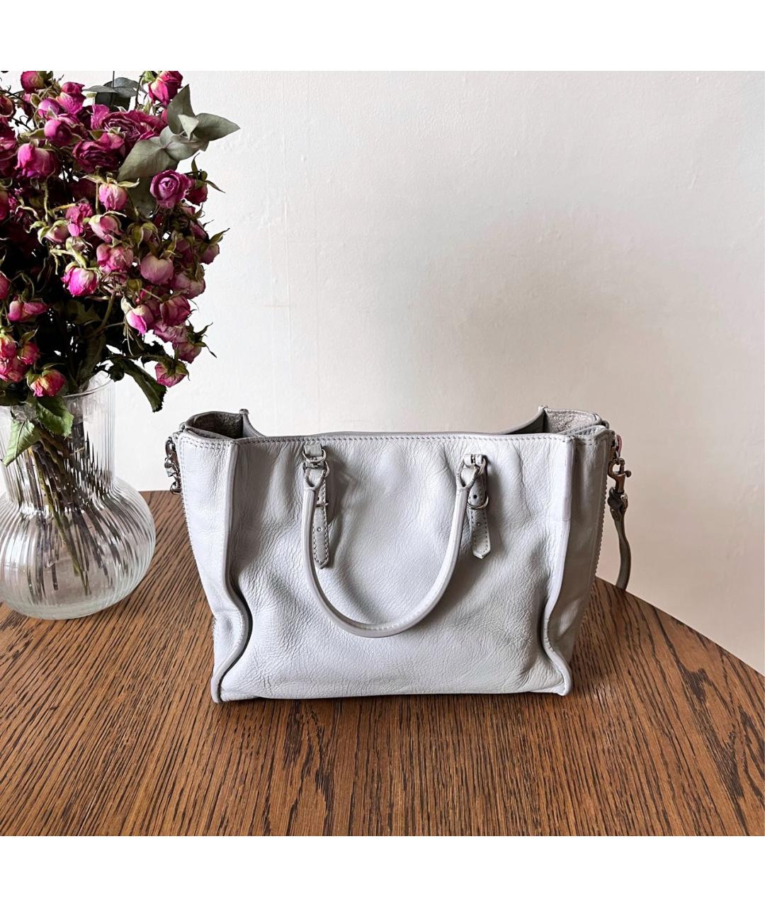 BALENCIAGA Серая кожаная сумка с короткими ручками, фото 3