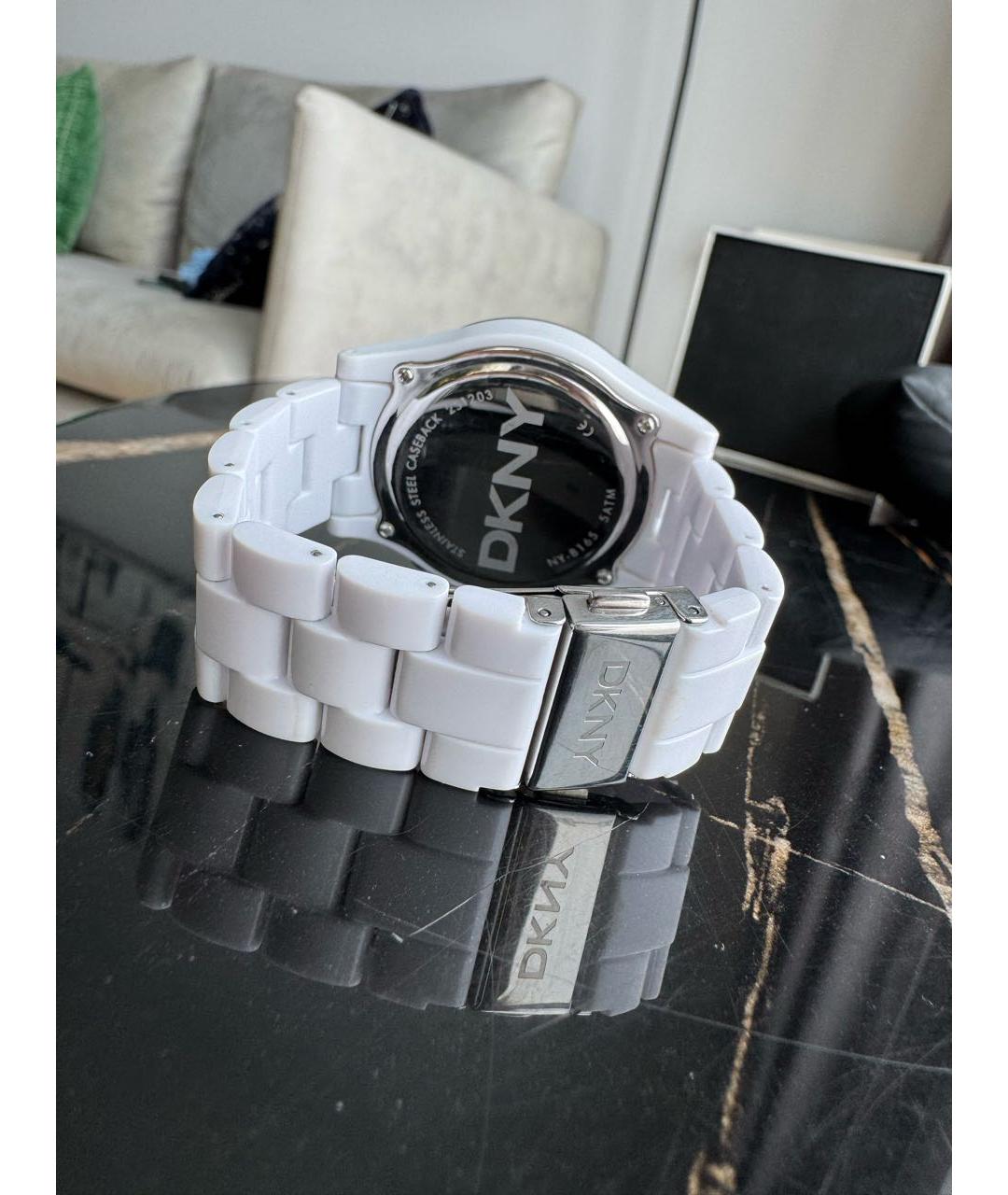 DKNY Белые пластиковые часы, фото 3