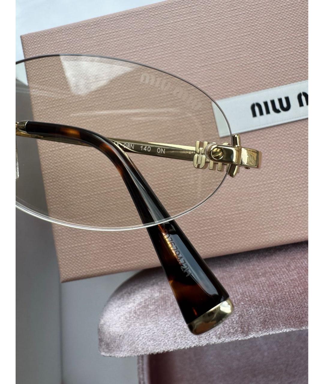 MIU MIU Золотые металлические солнцезащитные очки, фото 3