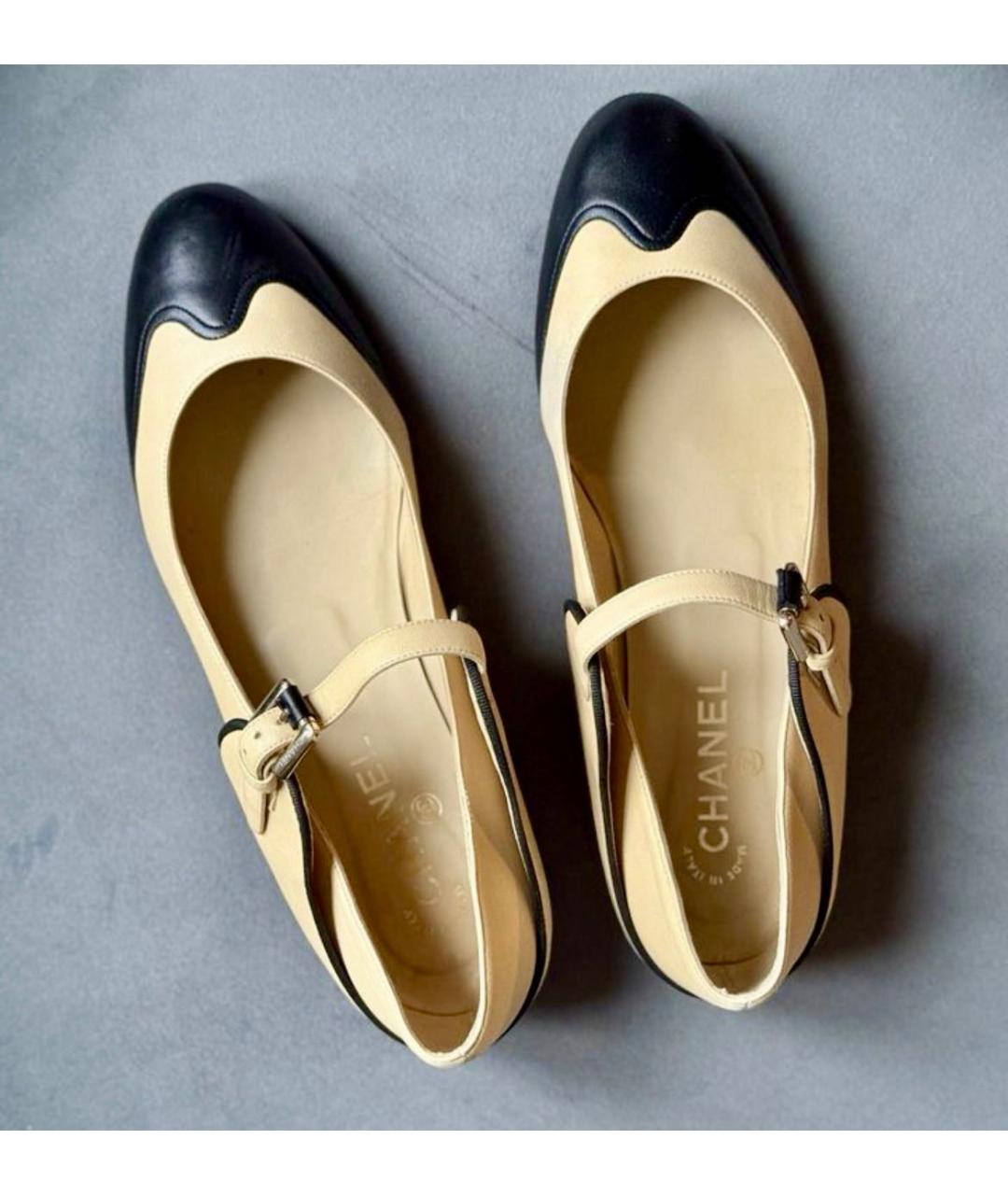 CHANEL Бежевые кожаные балетки, фото 3