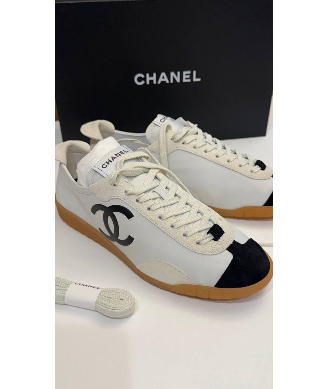 CHANEL Белые кожаные кеды, фото 3