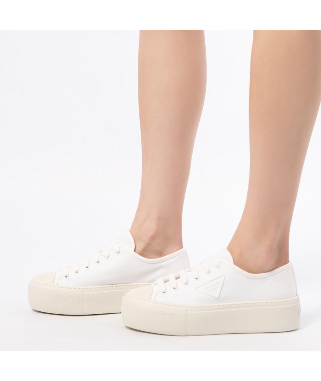 PRADA Белые текстильные кеды, фото 9