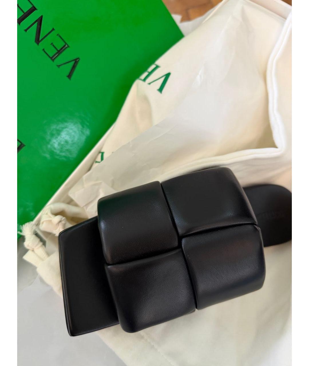 BOTTEGA VENETA Черные кожаные шлепанцы, фото 2