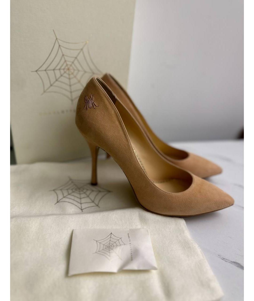 CHARLOTTE OLYMPIA Бежевые замшевые туфли, фото 5