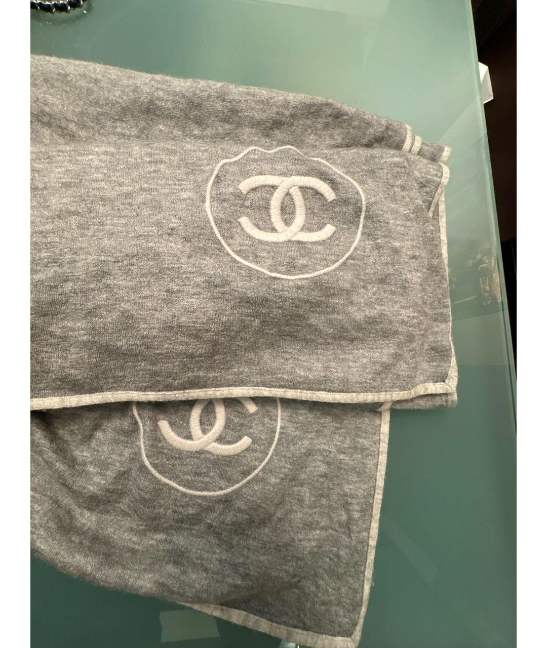 CHANEL Серый кашемировый шарф, фото 3