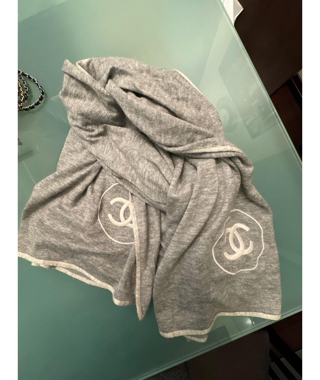CHANEL Серый кашемировый шарф, фото 4