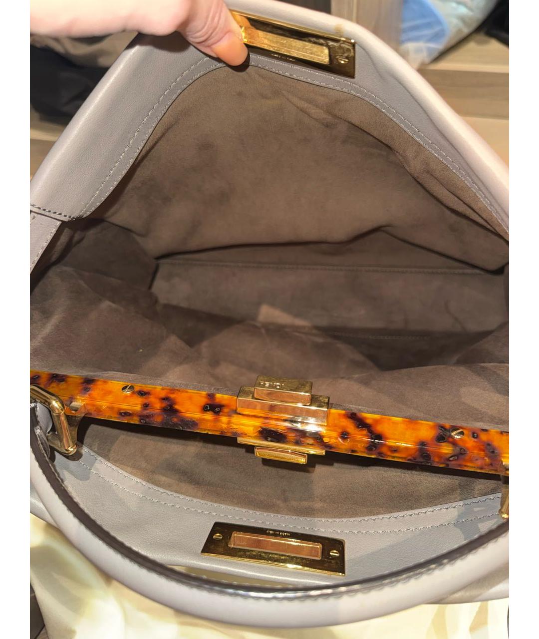 FENDI Серая кожаная сумка через плечо, фото 4