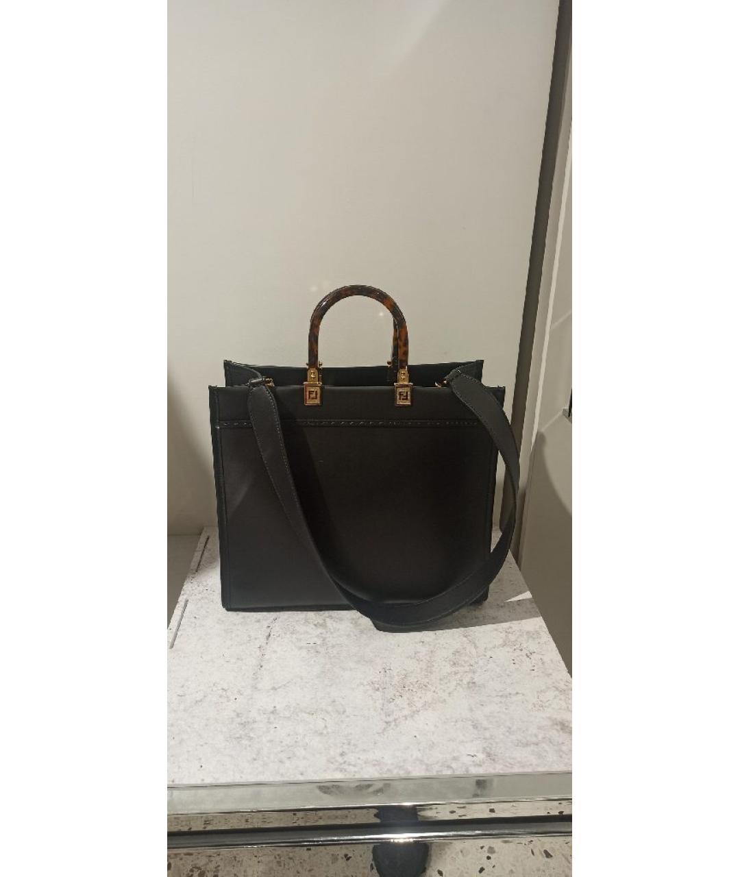 FENDI Черная кожаная сумка с короткими ручками, фото 3