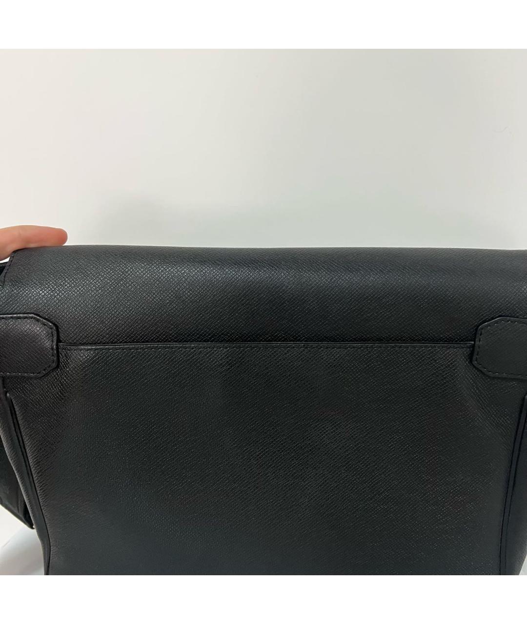 LOUIS VUITTON Черная кожаная сумка на плечо, фото 3