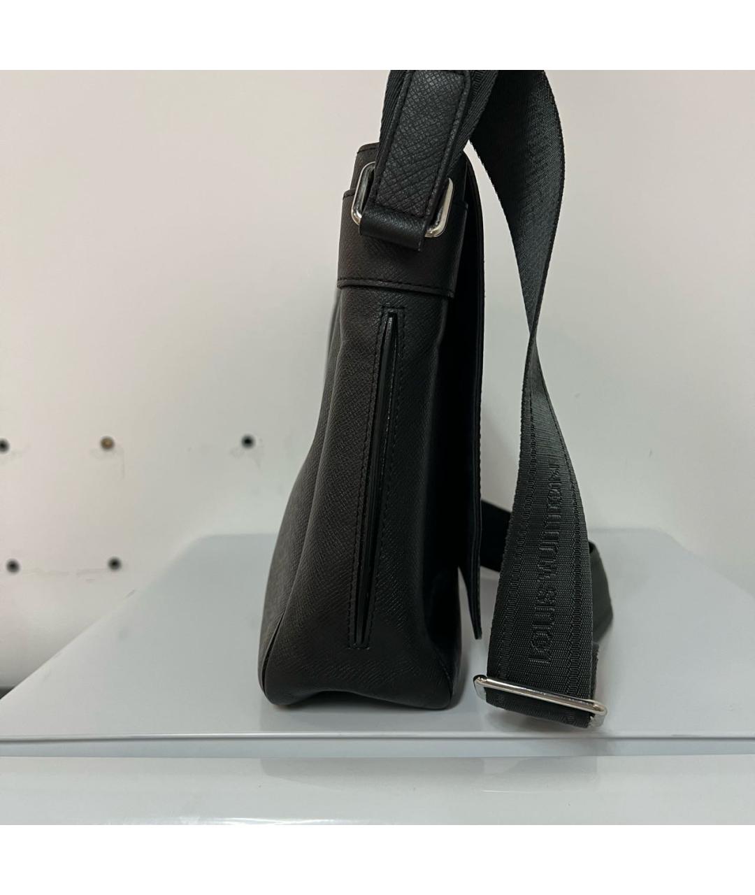 LOUIS VUITTON Черная кожаная сумка на плечо, фото 5