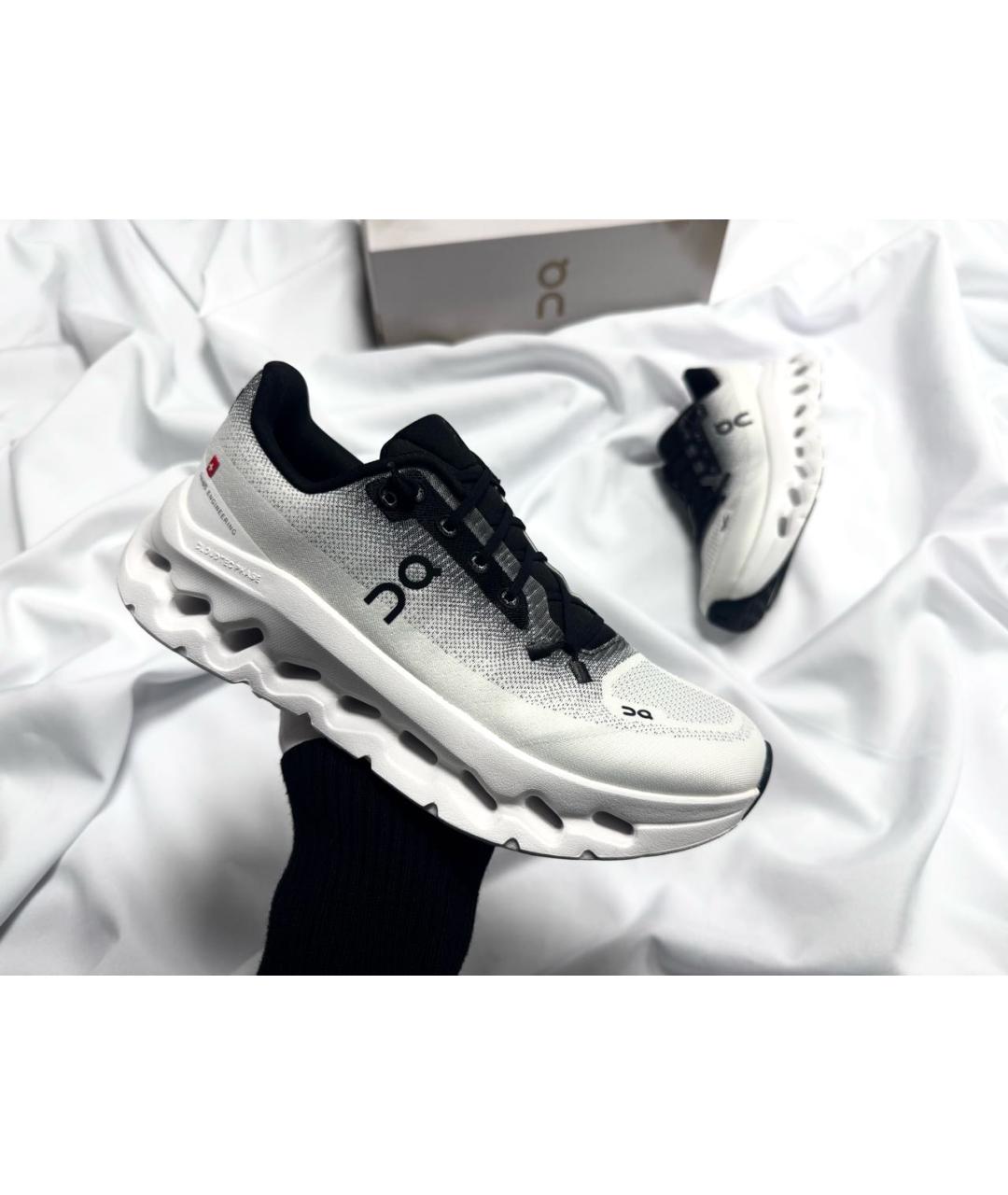 ON Белые текстильные низкие кроссовки / кеды, фото 3