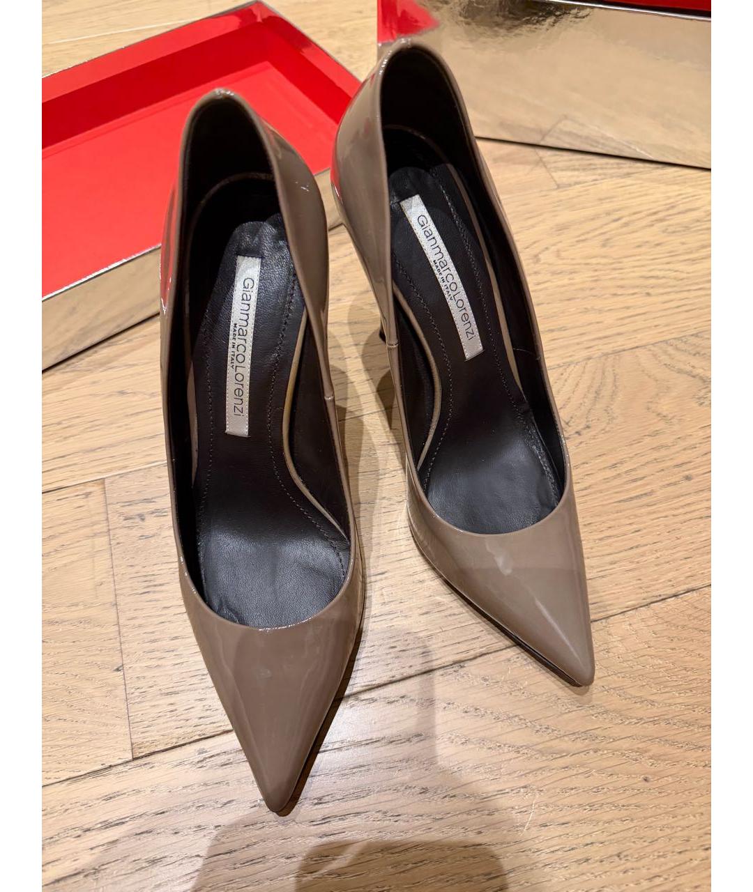 GIAN MARCO LORENZI Бежевые туфли из лакированной кожи, фото 5