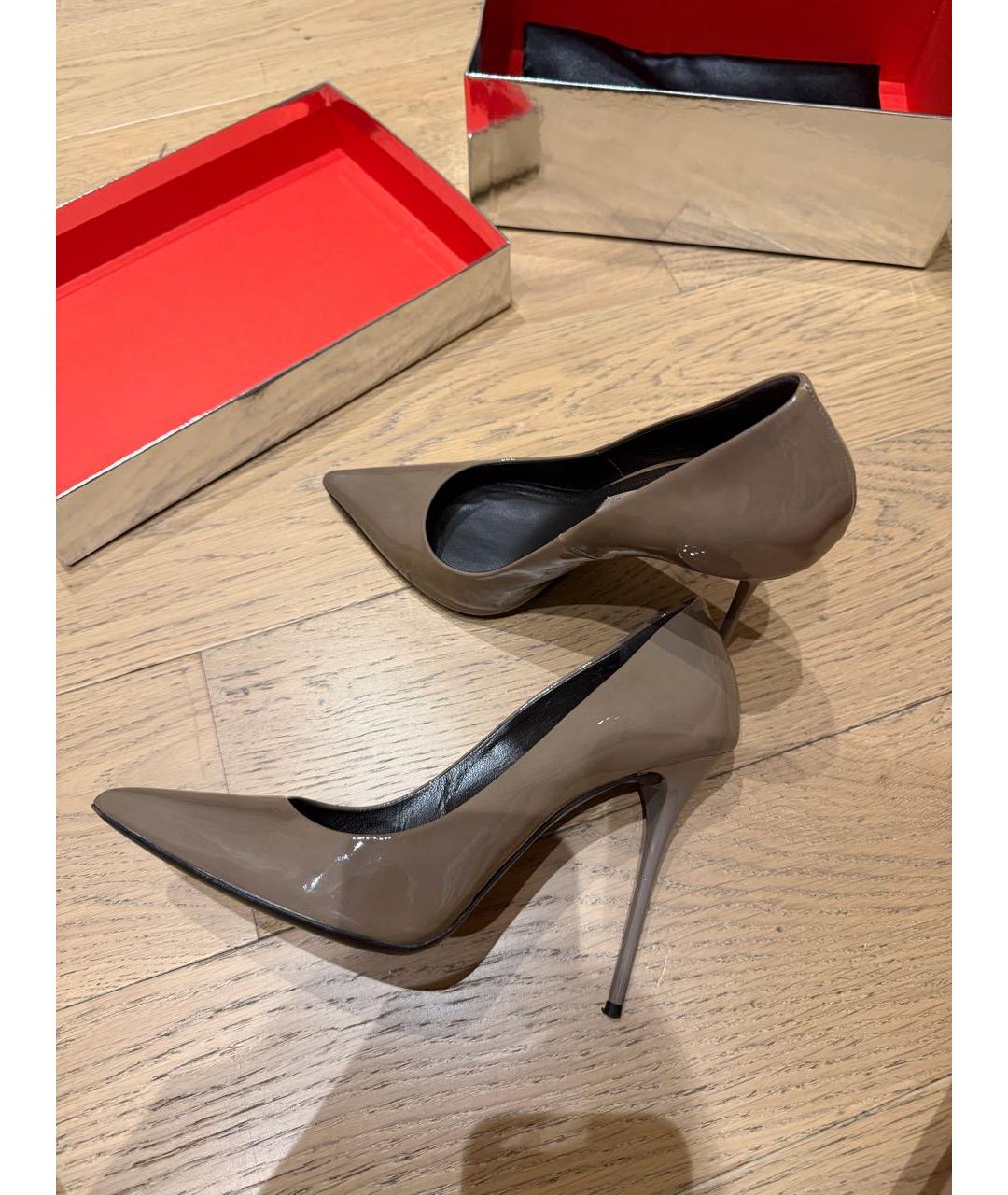 GIAN MARCO LORENZI Бежевые туфли из лакированной кожи, фото 4