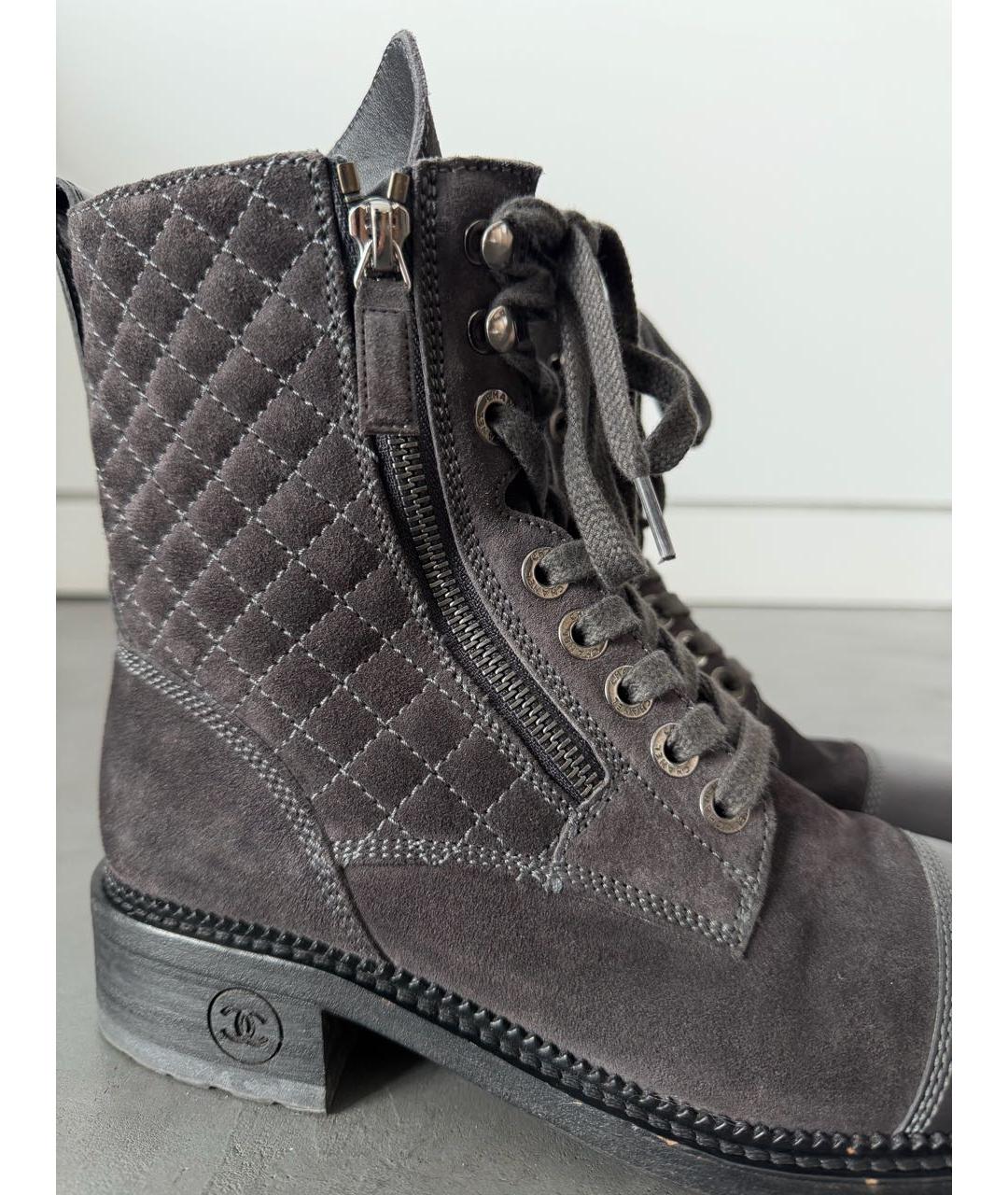 CHANEL Серые замшевые ботинки, фото 5