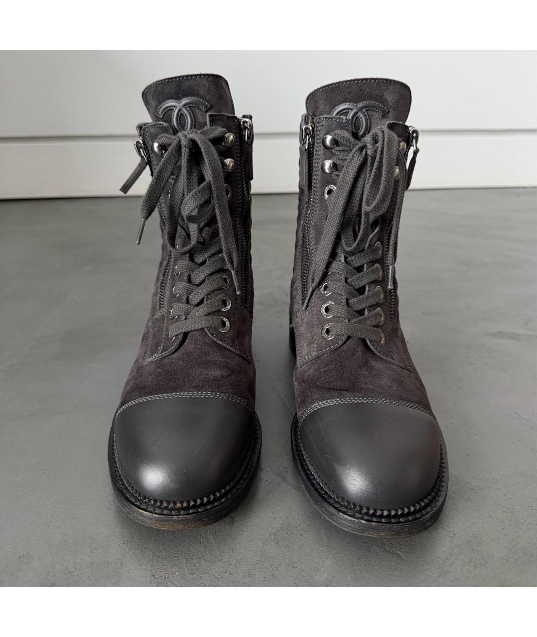 CHANEL Серые замшевые ботинки, фото 2