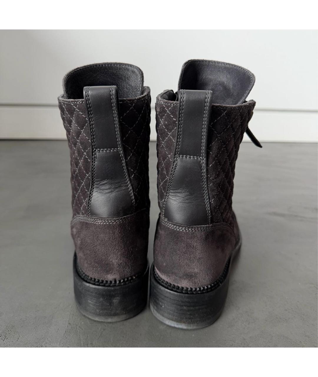 CHANEL Серые замшевые ботинки, фото 4