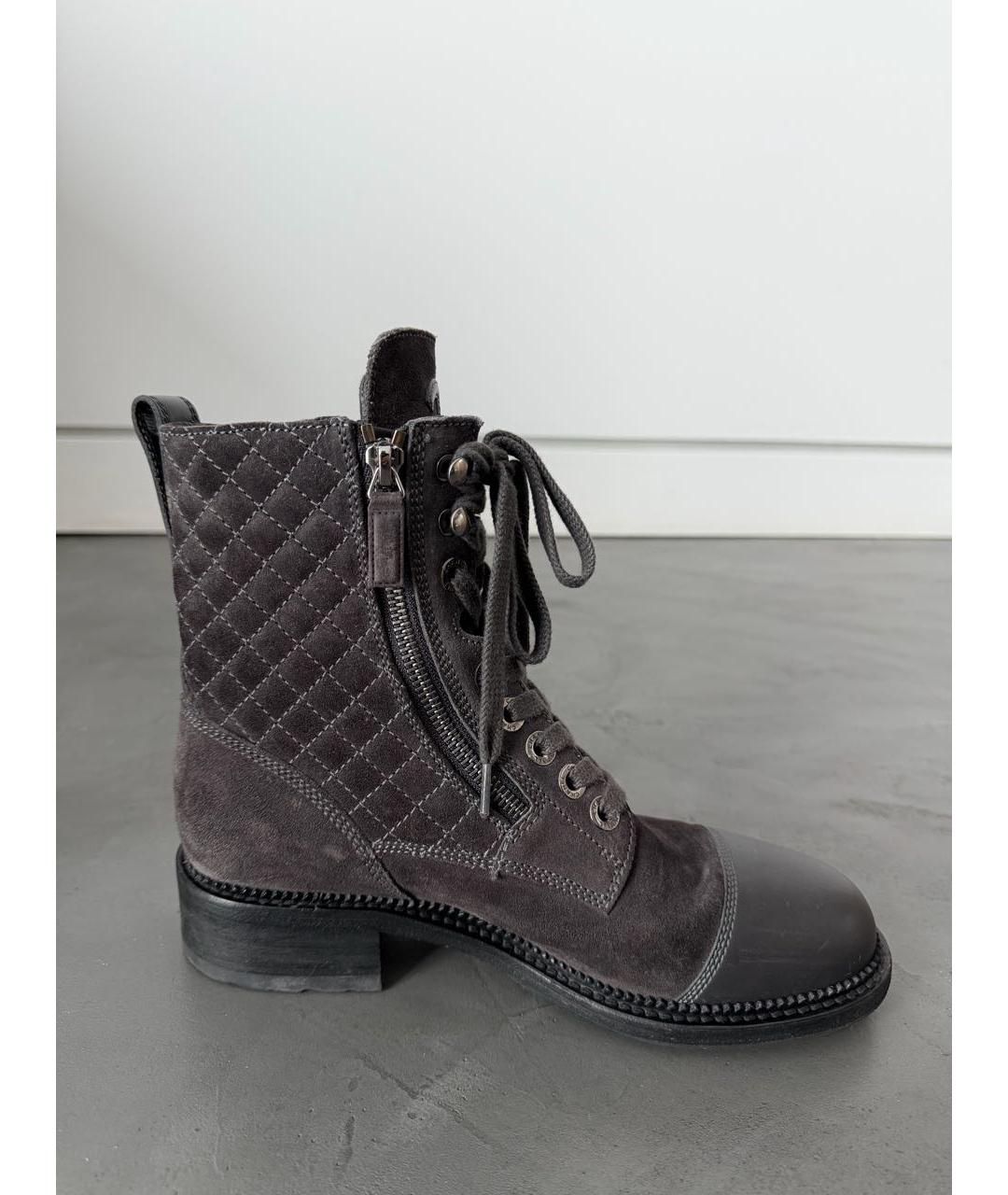 CHANEL Серые замшевые ботинки, фото 6