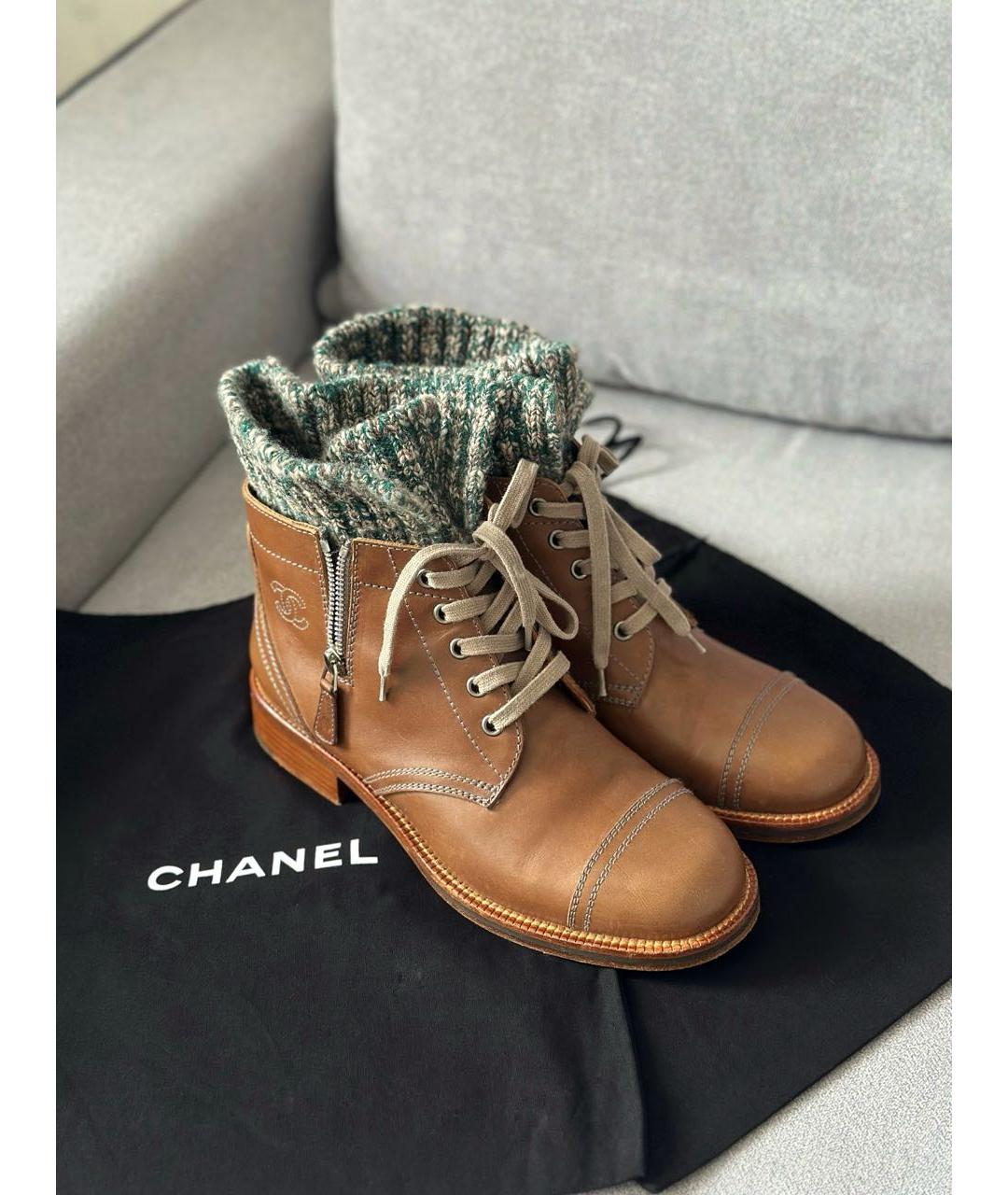 CHANEL Бежевые кожаные ботинки, фото 2