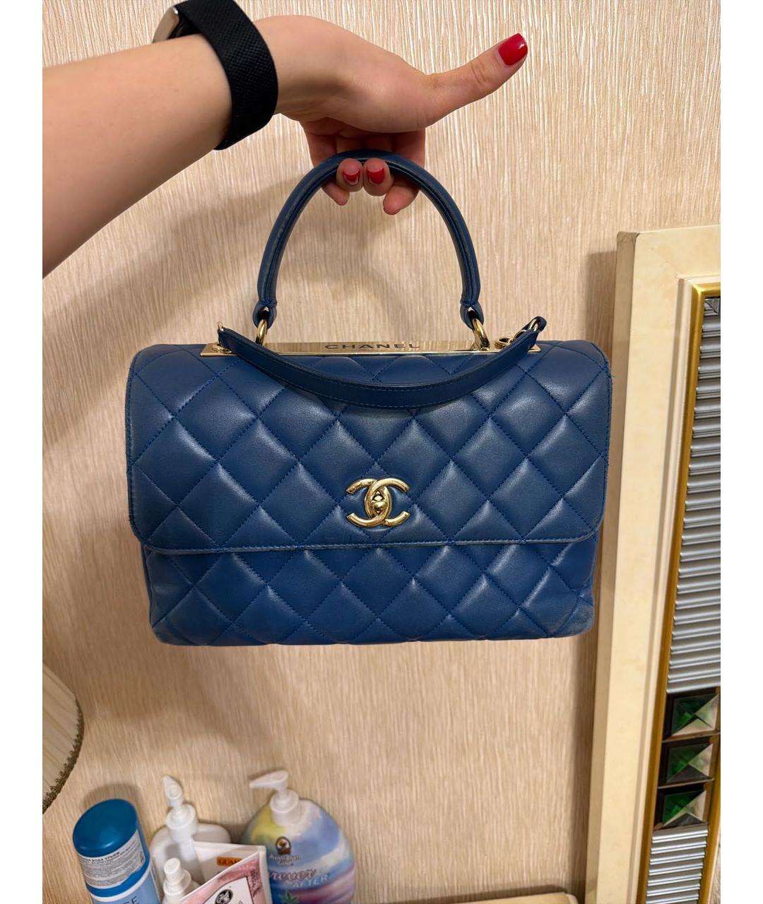 CHANEL Синяя кожаная сумка с короткими ручками, фото 6