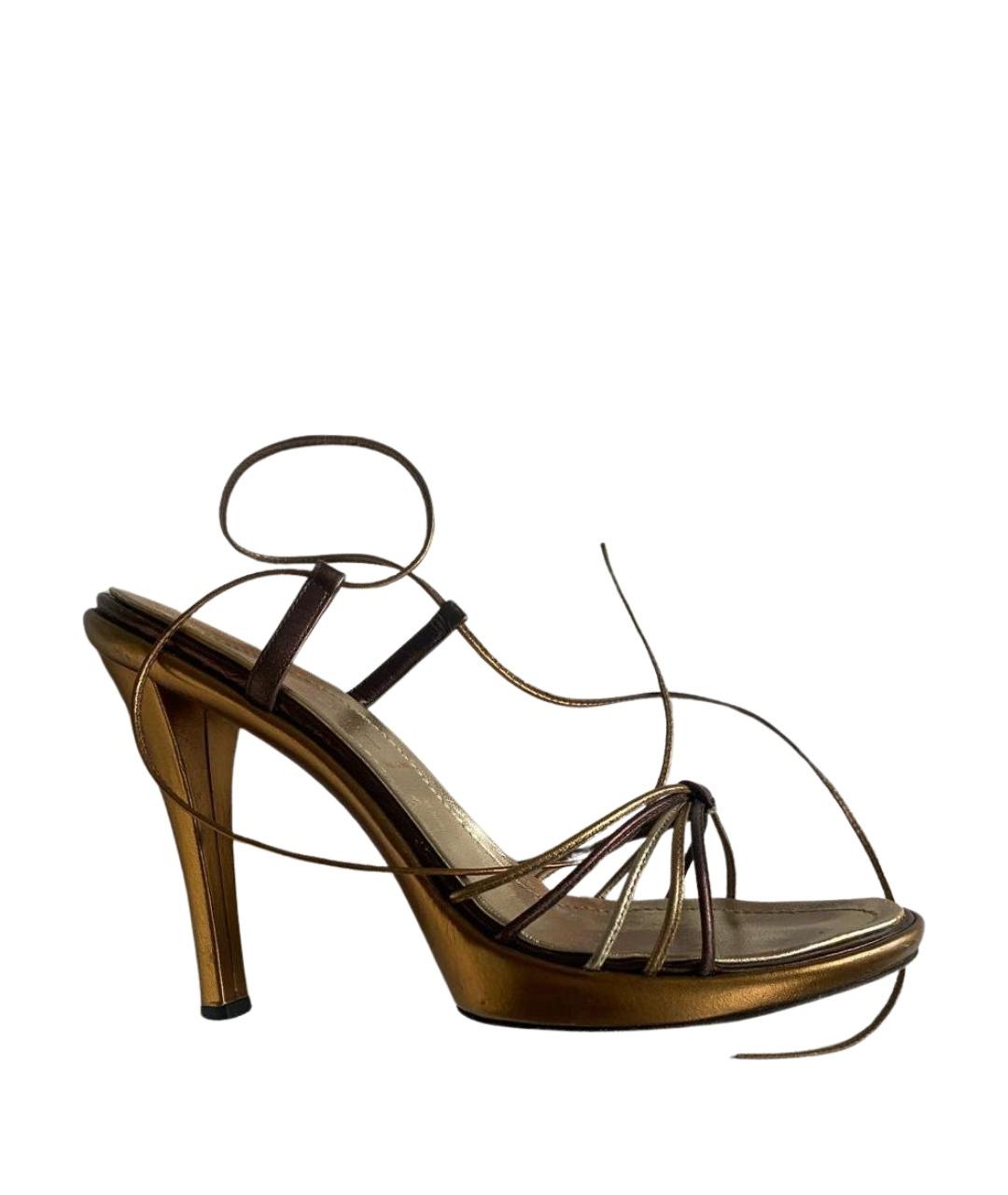 CASADEI Золотые кожаные босоножки, фото 1