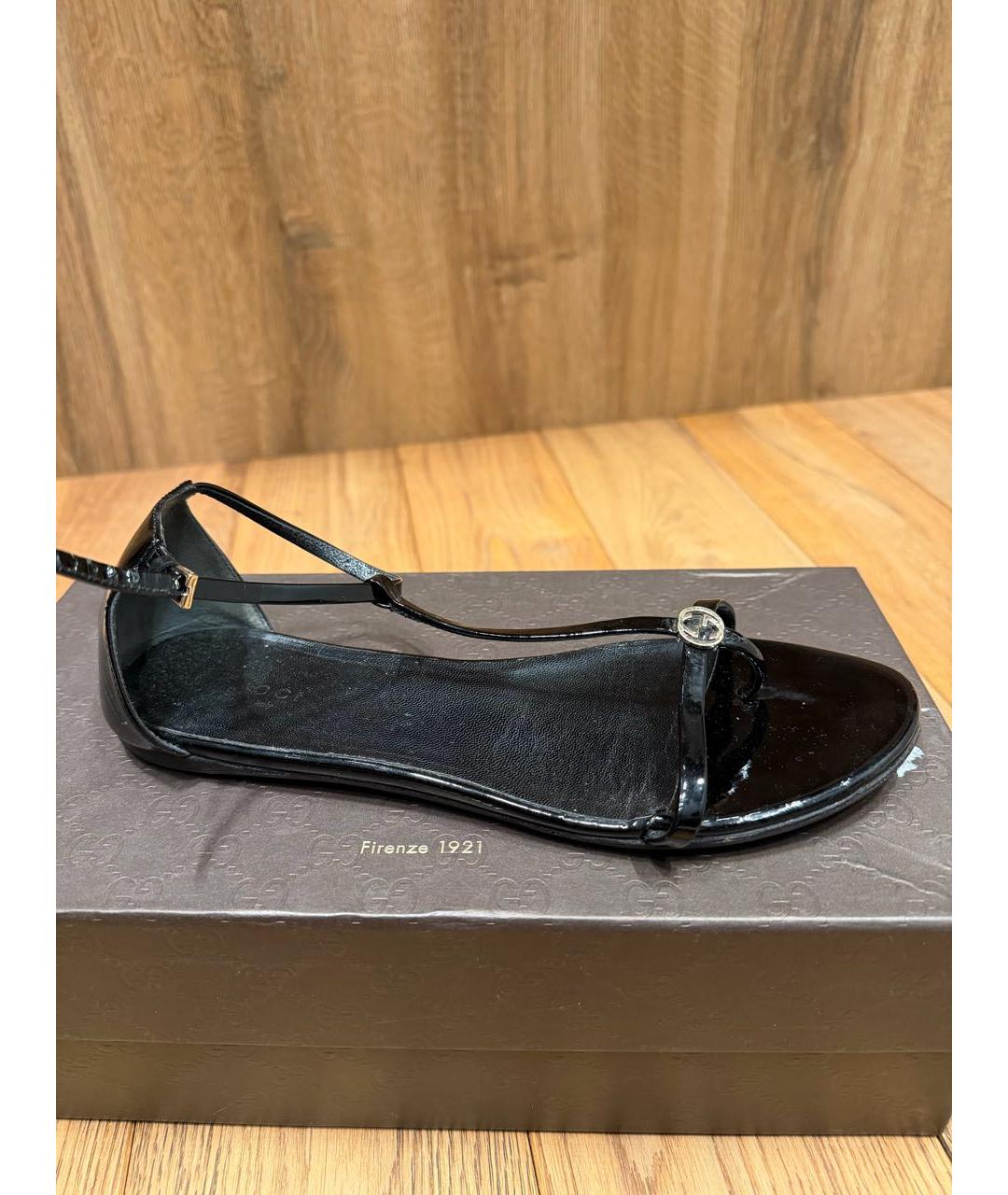 GUCCI Черные босоножки из лакированной кожи, фото 6