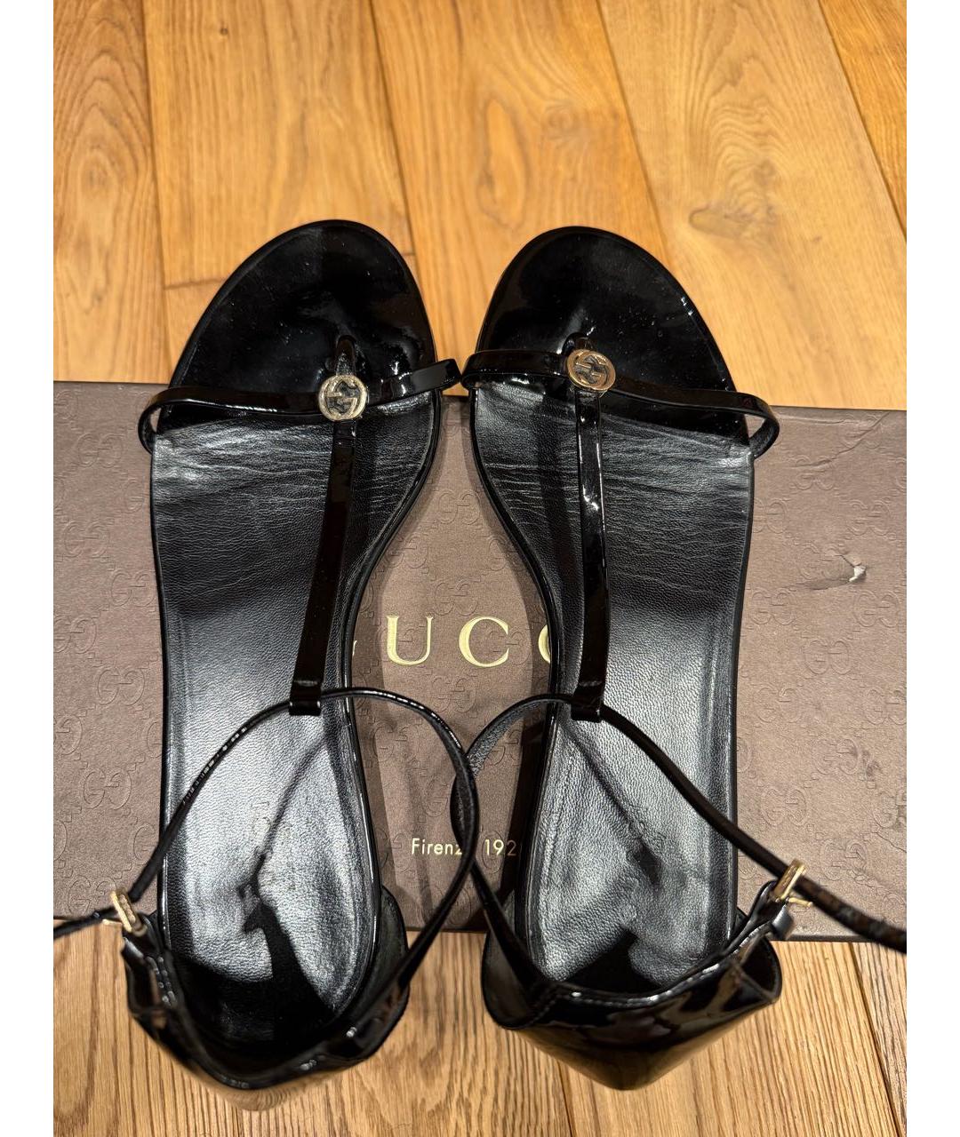 GUCCI Черные босоножки из лакированной кожи, фото 3