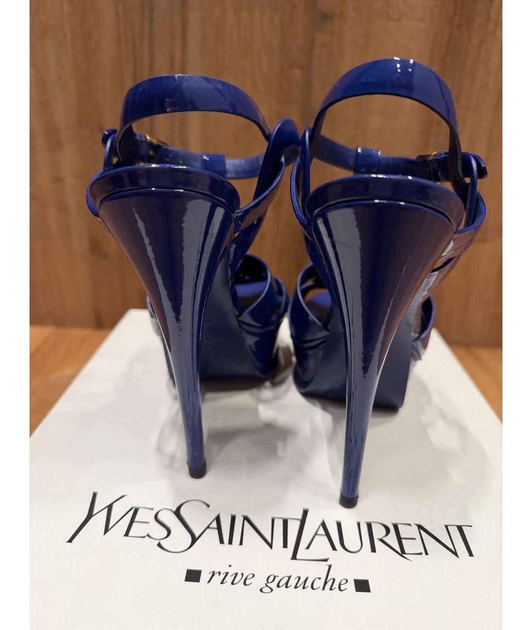 SAINT LAURENT Синие босоножки из лакированной кожи, фото 4