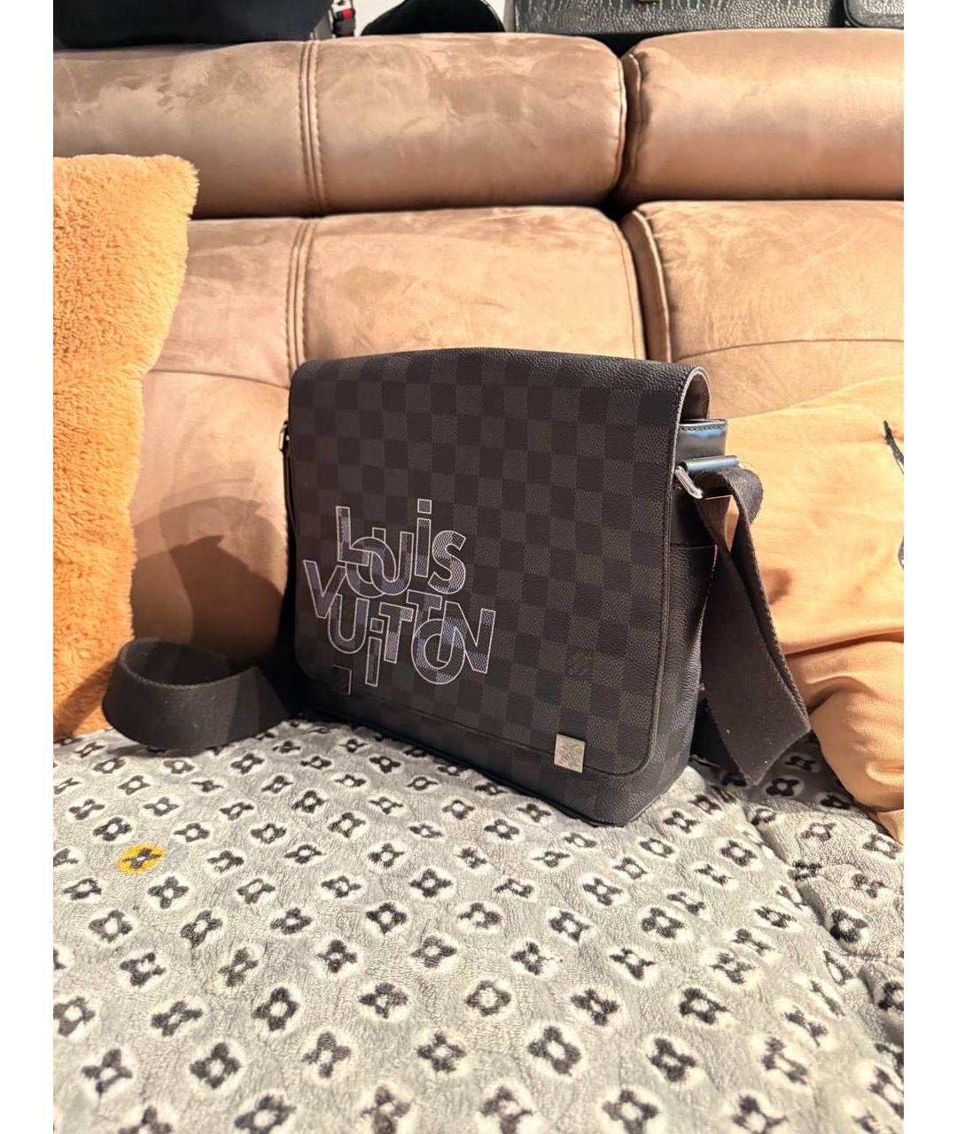 LOUIS VUITTON Антрацитовая кожаная сумка на плечо, фото 3