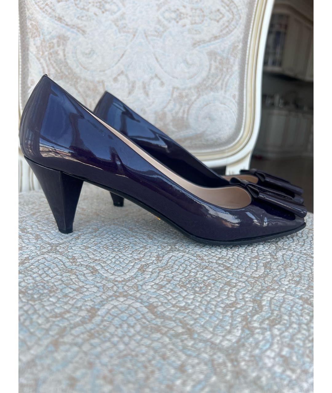 PRADA Фиолетовые туфли из лакированной кожи, фото 8