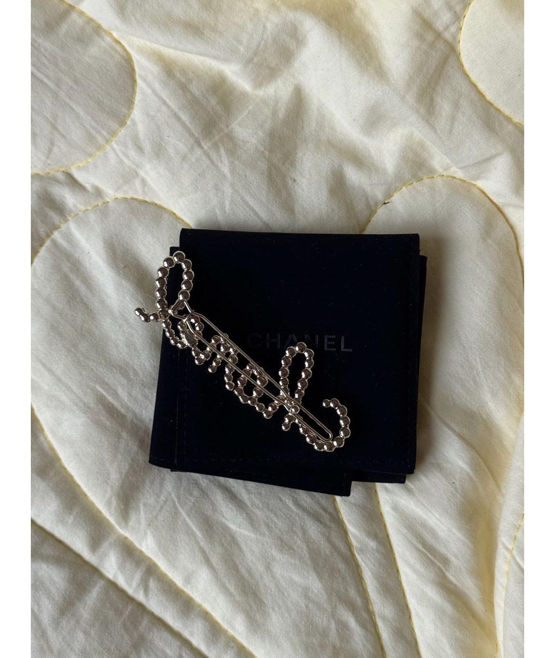 CHANEL Белая заколка, фото 6