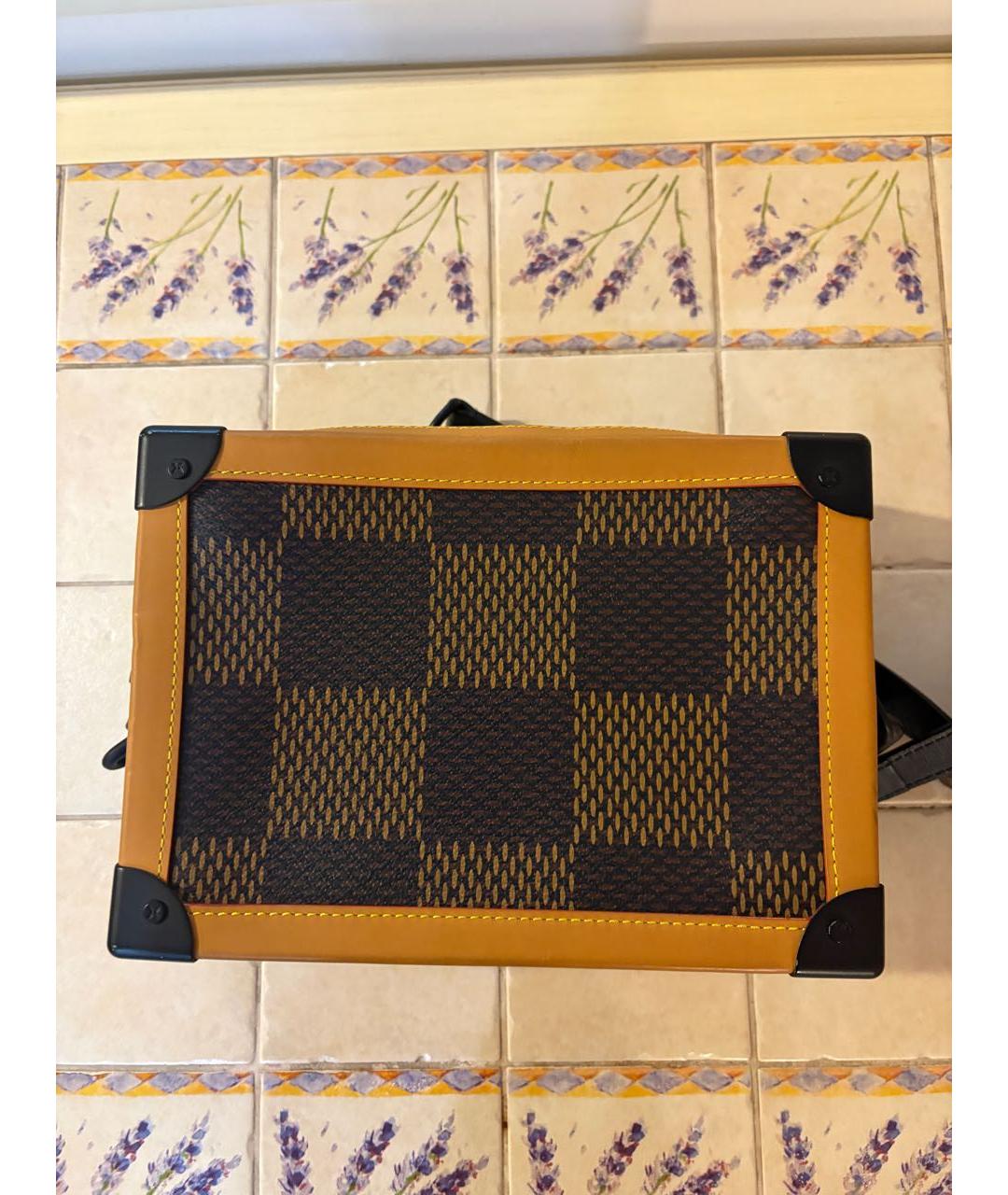 LOUIS VUITTON Коричневая кожаная сумка на плечо, фото 9