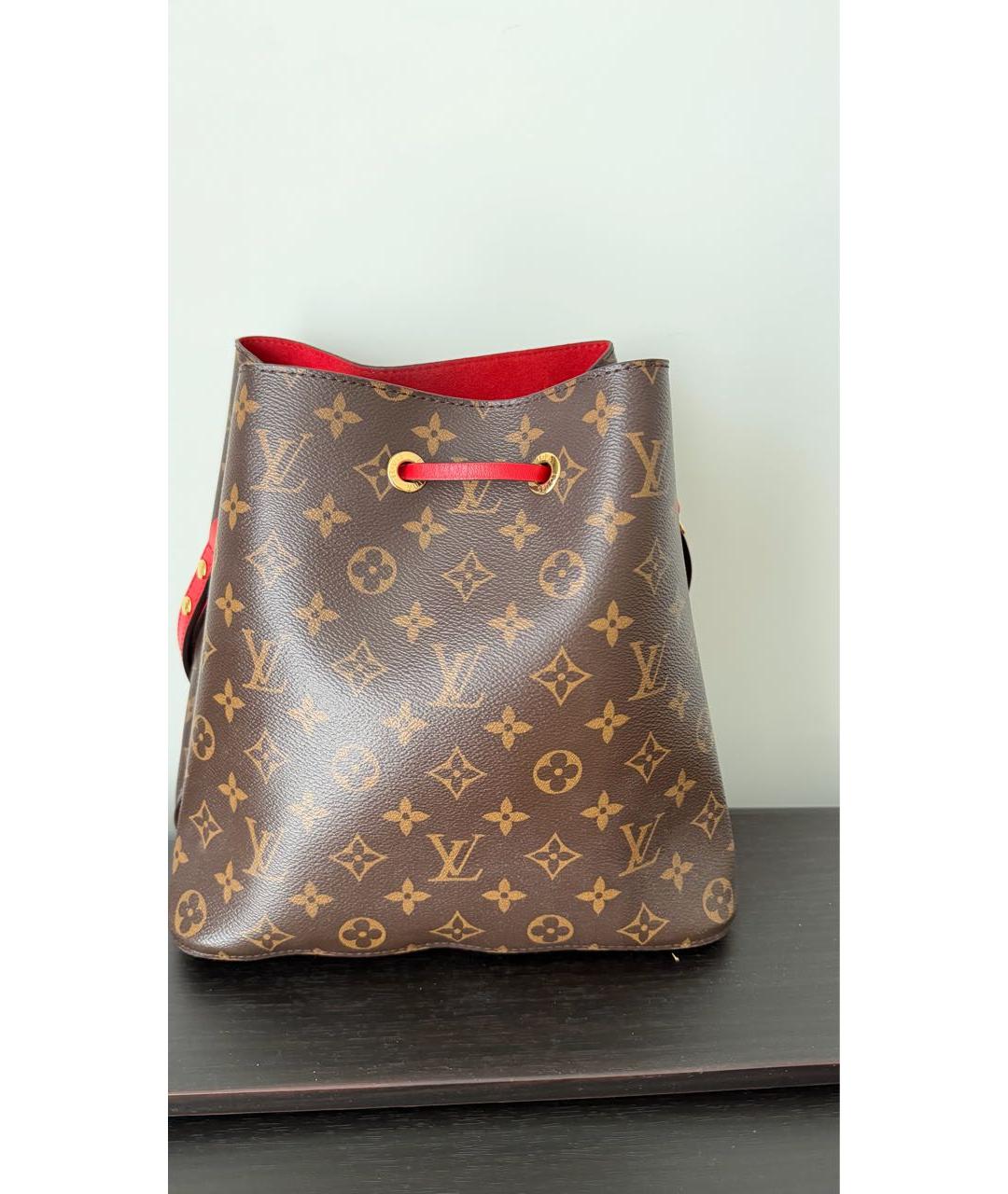 LOUIS VUITTON Коричневая кожаная сумка через плечо, фото 3