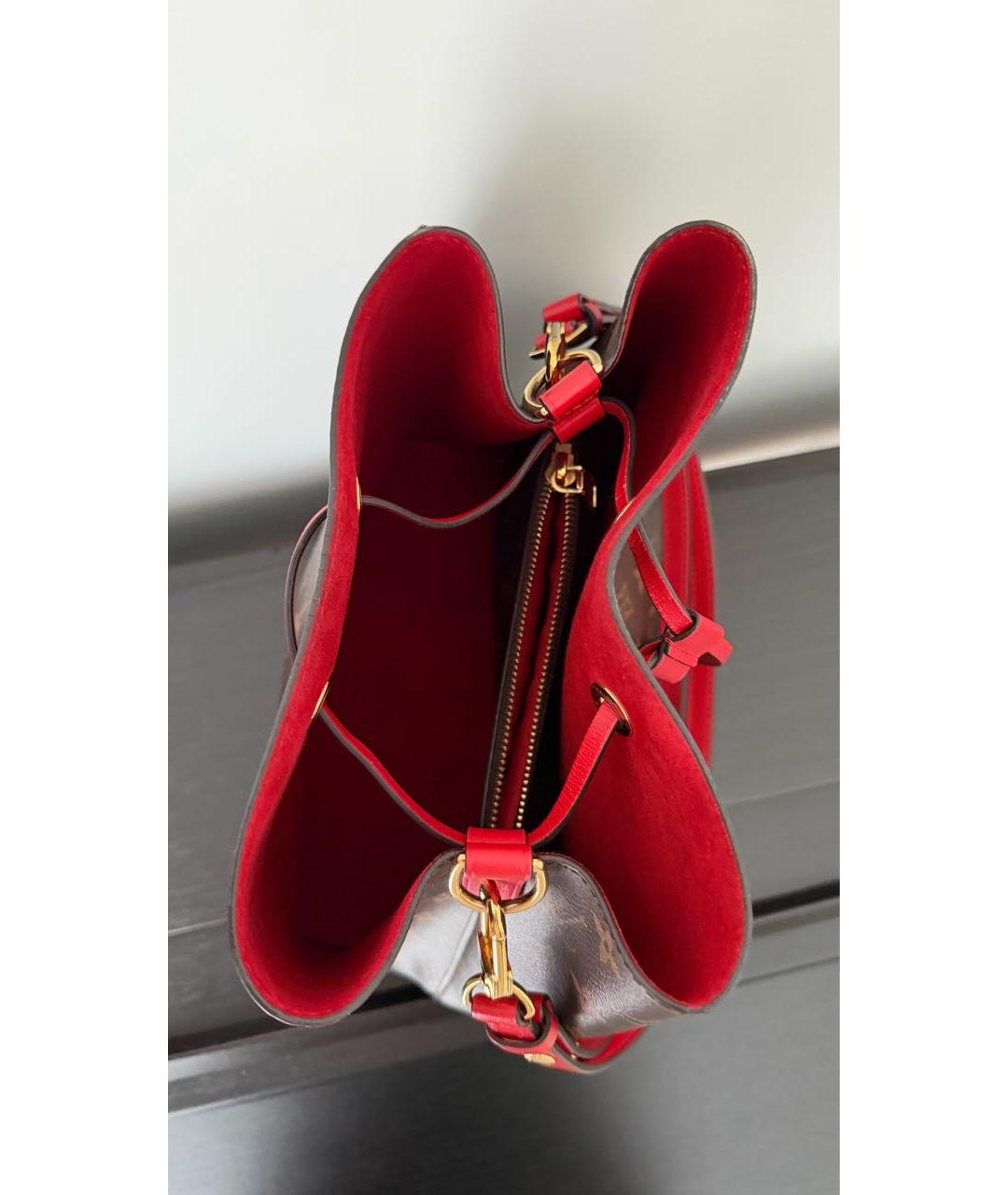 LOUIS VUITTON Коричневая кожаная сумка через плечо, фото 4