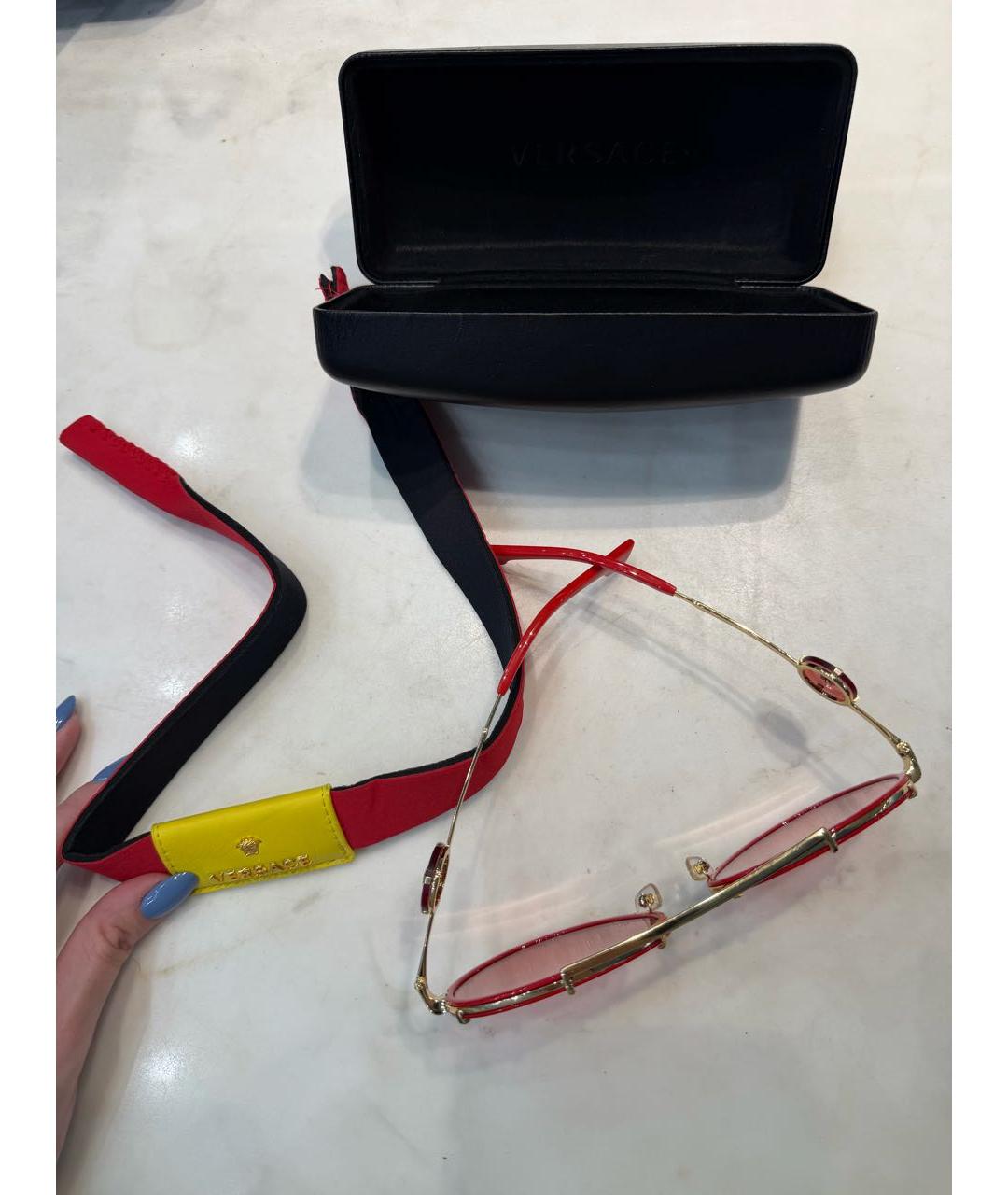 VERSACE Красные пластиковые солнцезащитные очки, фото 5