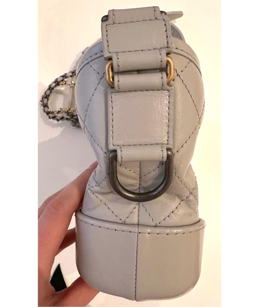 CHANEL Серая кожаная сумка через плечо, фото 5