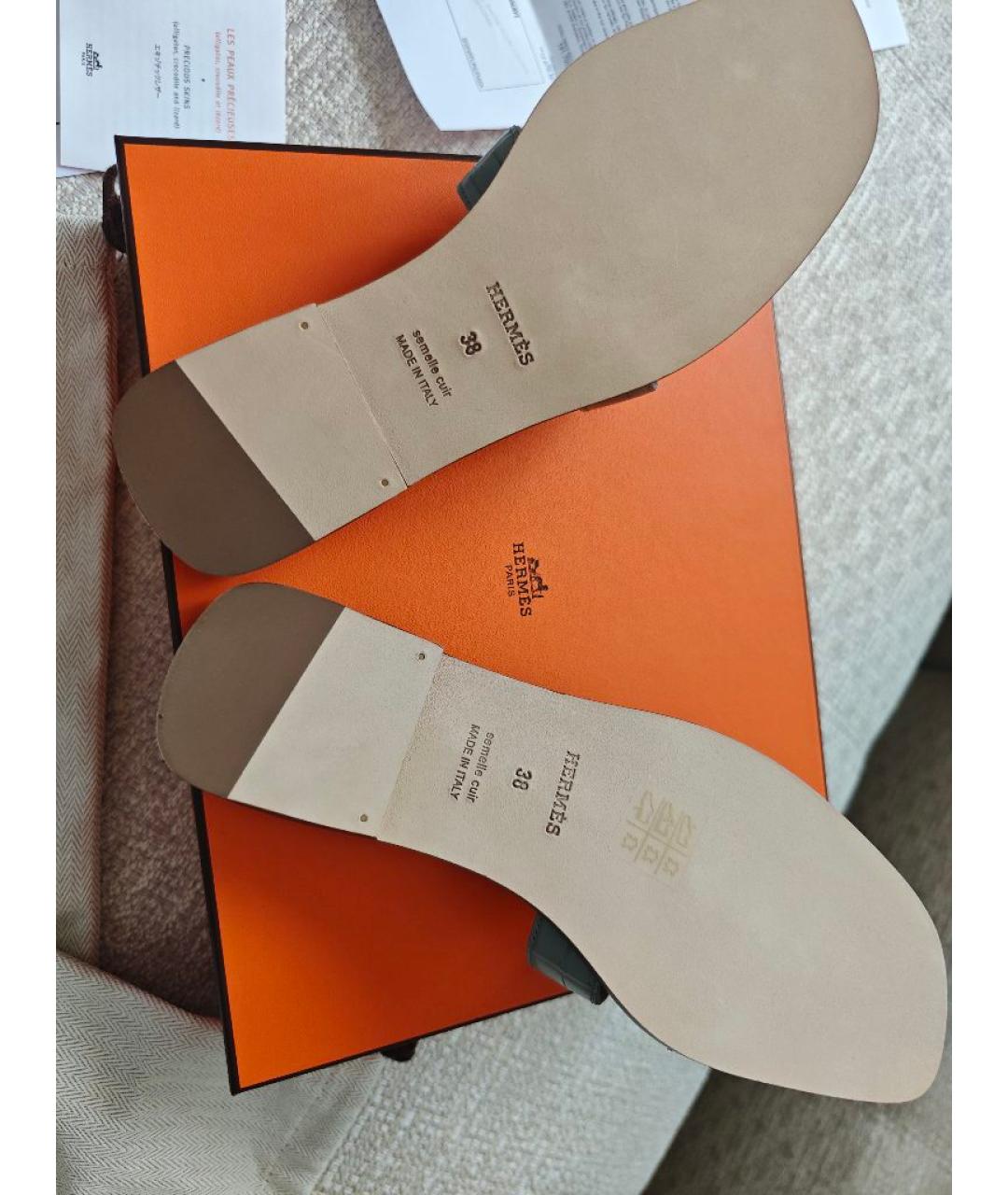 HERMES Серые шлепанцы из экзотической кожи, фото 5