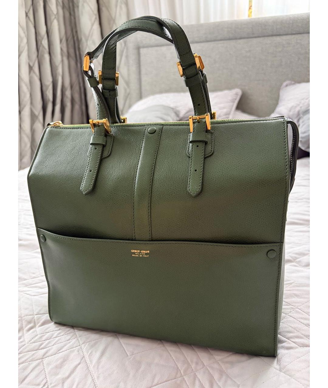 GIORGIO ARMANI Зеленая сумка с короткими ручками из экзотической кожи, фото 4