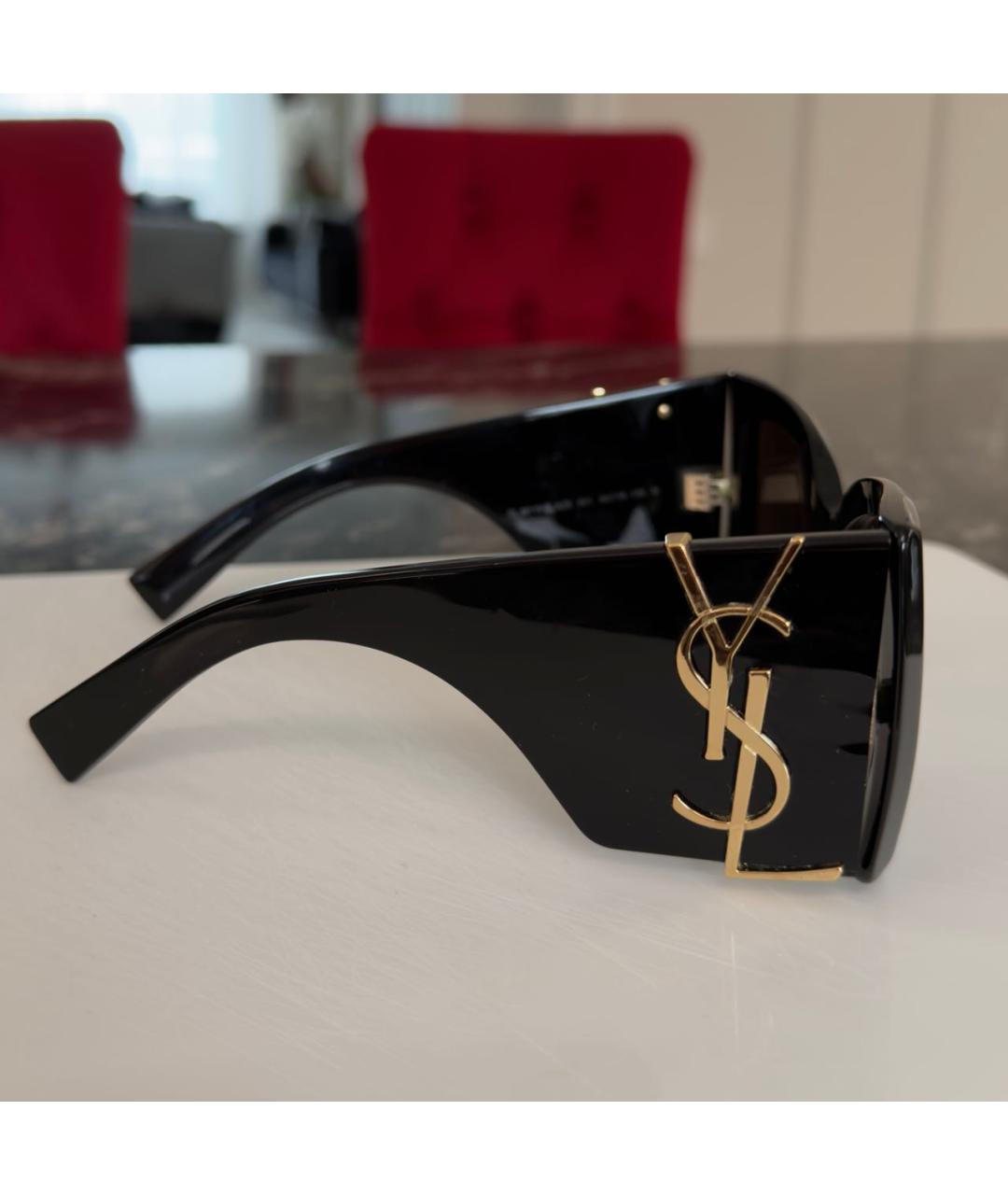 YVES SAINT LAURENT BEAUTY Черные пластиковые солнцезащитные очки, фото 3