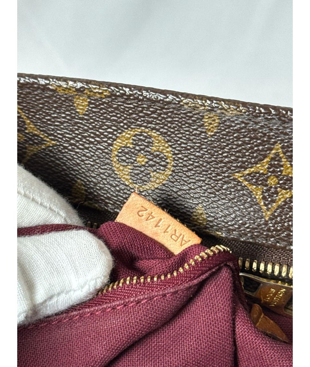 LOUIS VUITTON Коричневая кожаная сумка с короткими ручками, фото 6