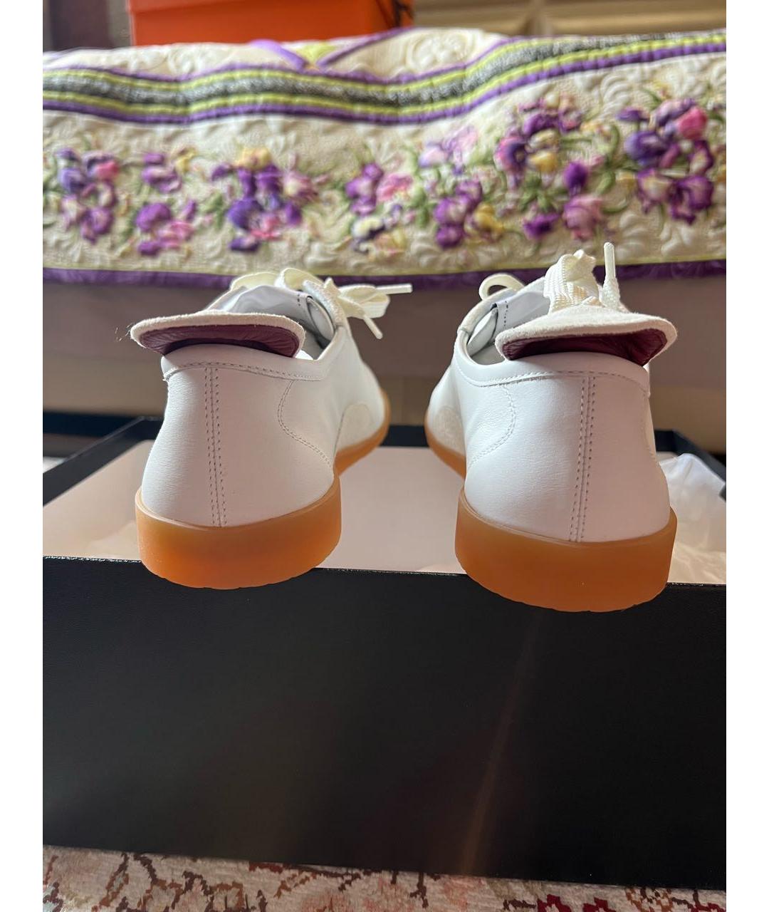 CHANEL Белые кожаные кроссовки, фото 4