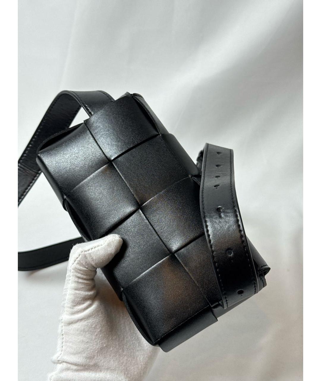 BOTTEGA VENETA Черная кожаная поясная сумка, фото 4