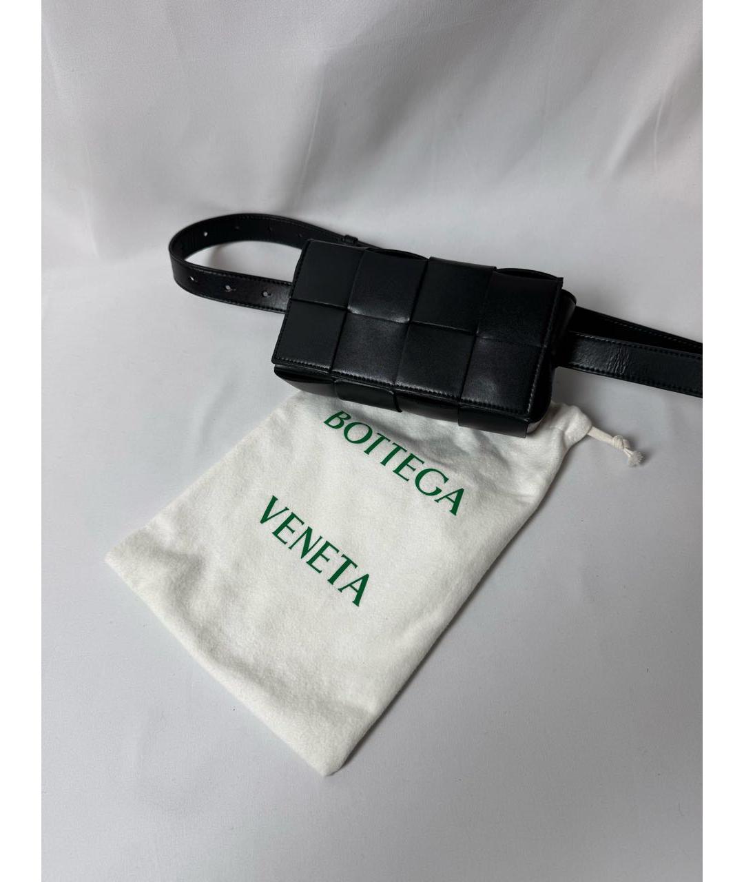BOTTEGA VENETA Черная кожаная поясная сумка, фото 5