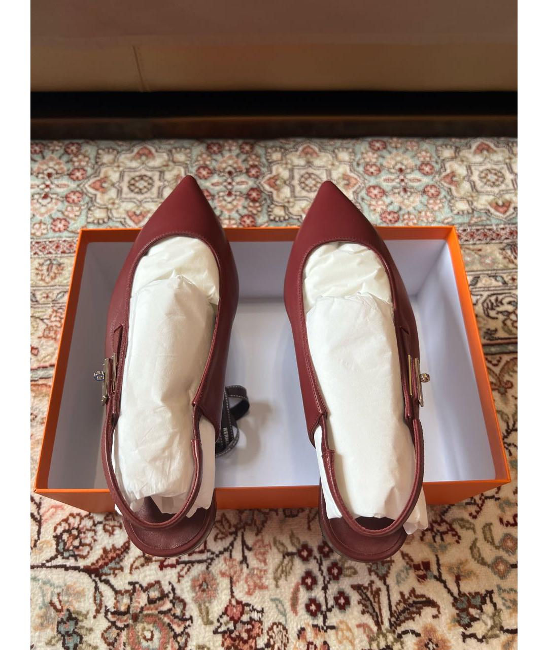 HERMES Бордовые кожаные лодочки на низком каблуке, фото 3